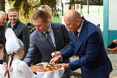Для улыбок и смеха: в Бугуруслане открыли обновленный детский сад